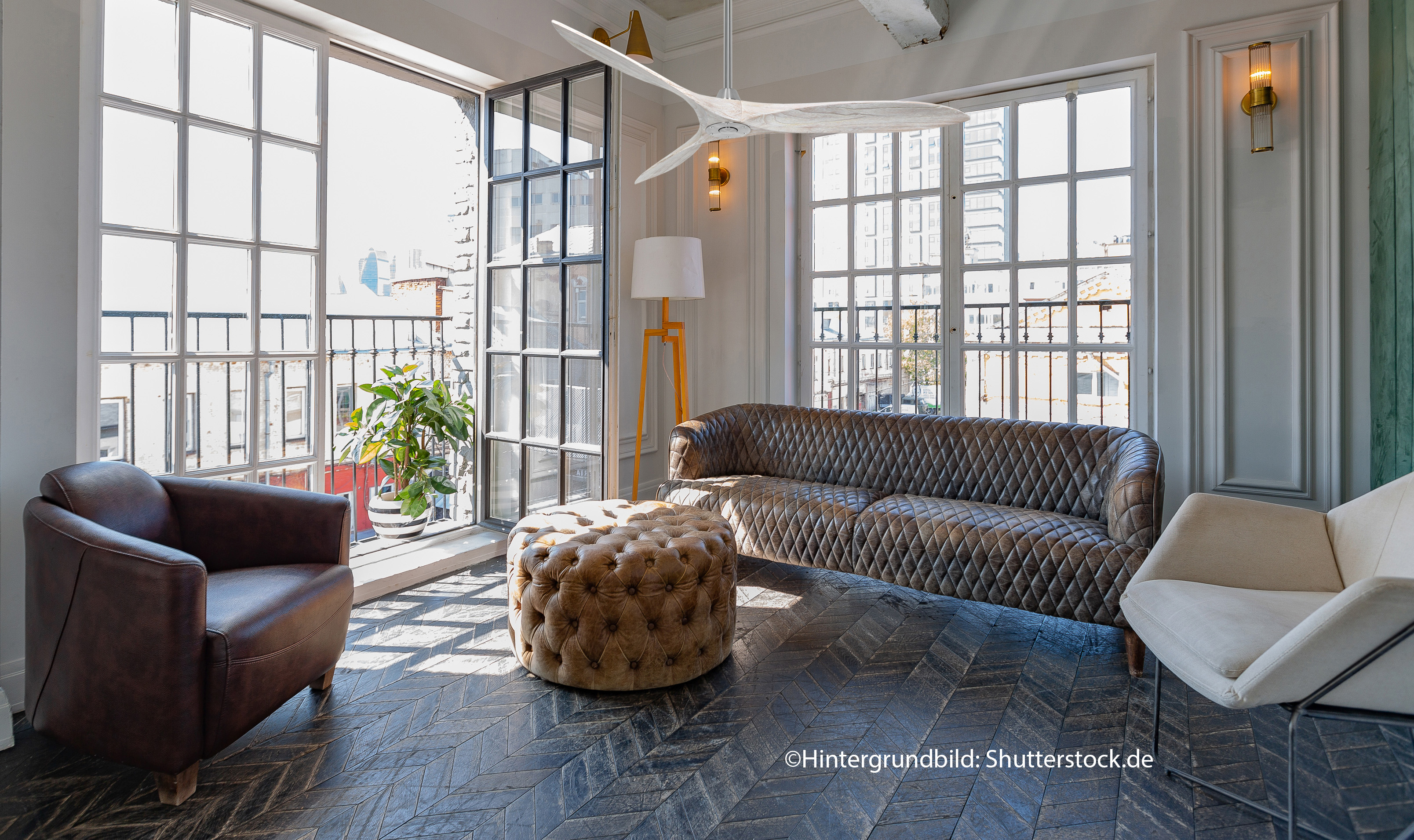 Ambiente CasaFan Deckenventilator ECO AIRSCREW 152 BN-BW - Gehäuse Chrom gebürstet - 3 Flügel Weiß gebürstet - mit Fernbedienung - Ø 152 cm